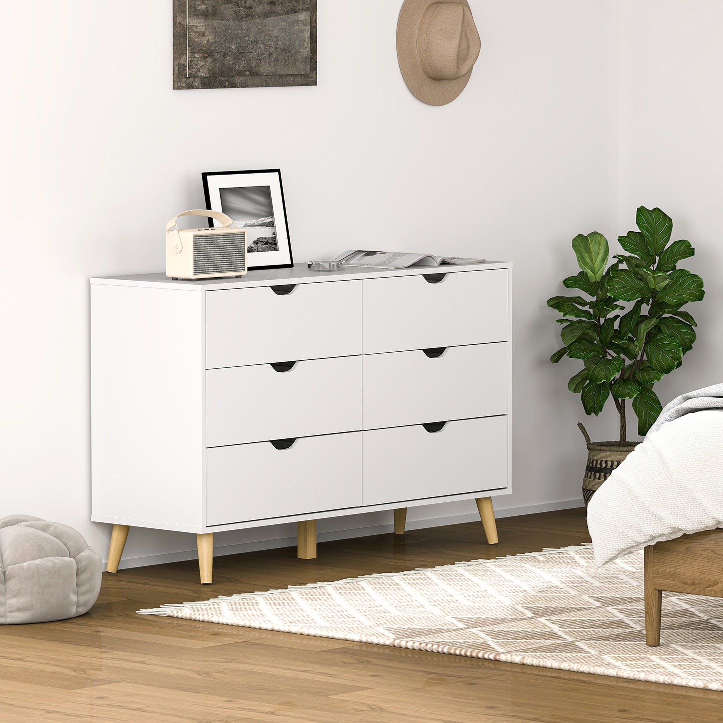 Comodă cu 6 sertare cu mânere laminate, din lemn de pin, 120x40x76 cm, albă și culoare lemn